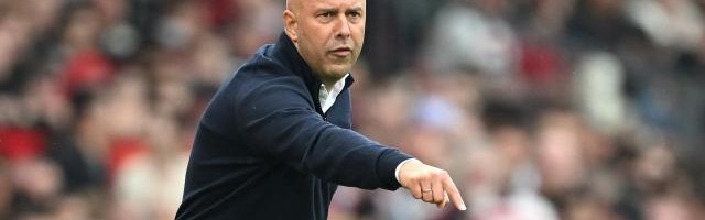 在线体育-斯洛特：曼联开局侵略性很强 我们的逼抢收到成效