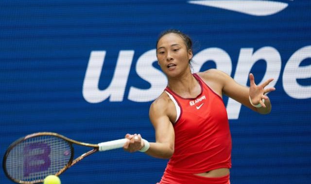 体育直播-力量、经验差距不敌新球后 郑钦文仍交出满意答卷