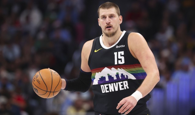 kaiyun sports-解说：对约基奇最重要的是先把身体维护好 再研究奖项评选的事