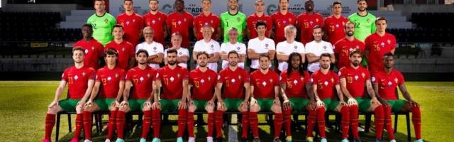 体育平台-葡萄牙公布欧洲杯全家福  飞抵布达佩斯备战首战