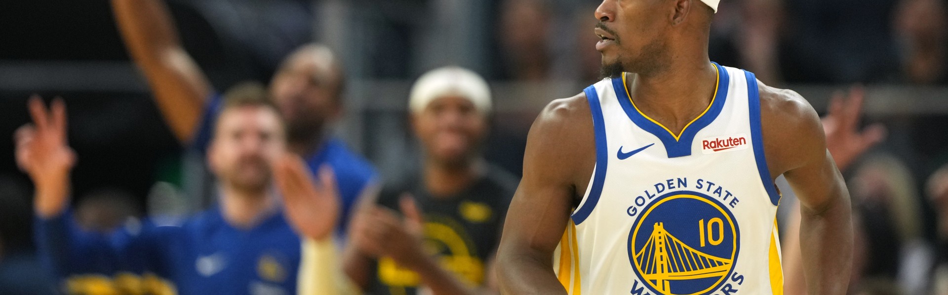 中国体育-巴特勒：我们16次失误中至少有5-7次不是活球失误 这算积极的一面