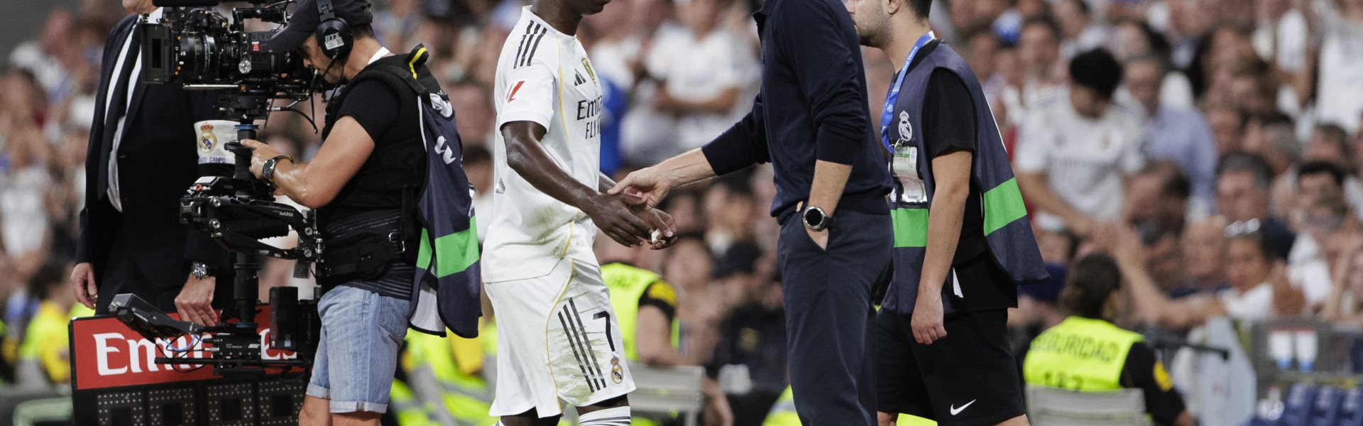 体育赛事-塞尔：阿隆索团队知道 11月起有多达7名皇马球员对高层批评阿隆索