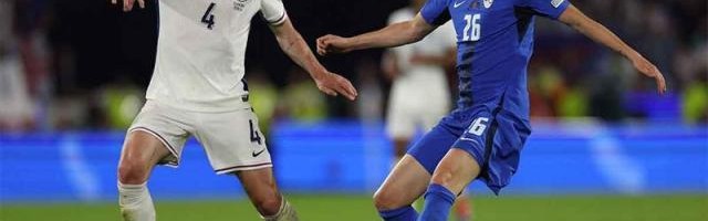 登场即英雄，伊利契奇阔别955天归来，赖斯现场致敬